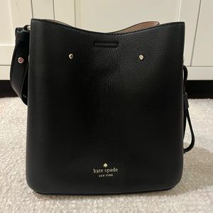 NWOT Kate Spade Marti large black pebbled leather bucket bag